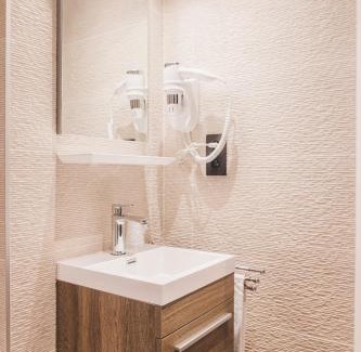 Feronstree et Hors-Chateau Hotel | Hôtel Hors-Château - Liège Centre Historique