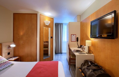 Arveyres Hotel | Hôtel Kyriad Libourne - Saint Emilion