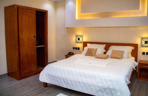Littoral Department Hotel | Hôtel L'apéro
