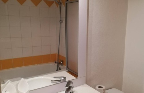 Louhans Hotel | Hôtel la Poularde