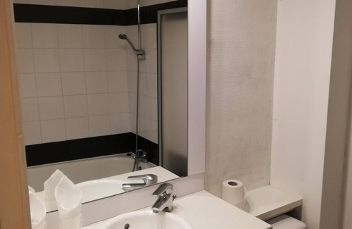 Louhans Hotel | Hôtel la Poularde