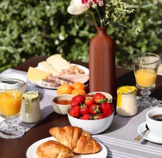 Costieres Hotel | Hôtel Le Pré Galoffre