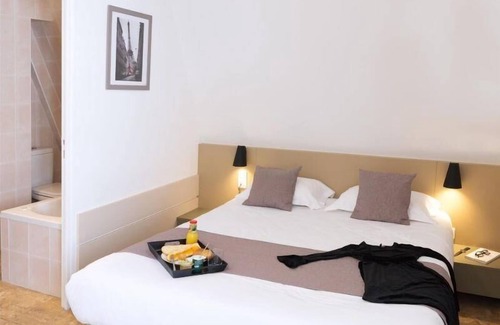Aulnay-sous-Bois Hotel | Hôtel Le Saint Germain