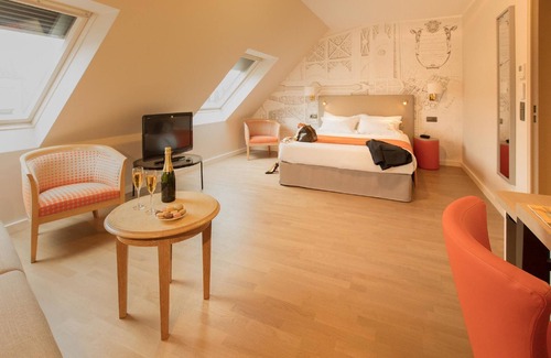 Antony Hotel | Hôtel Montbriand Antony