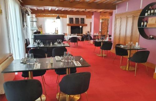 Forges-les-Eaux Hotel | Hôtel Restaurant La Paix La Robe et le Palais