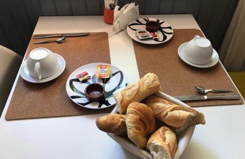 Auriol Hotel | Hôtel Restaurant Le Commerce