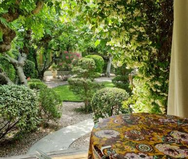 St.-Remy-de-Provence Hotel | Hôtel Sous les Figuiers