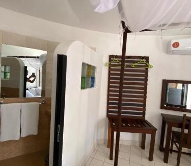 Mahahanga Tanana Hotel | Hôtel Tropicana Majunga