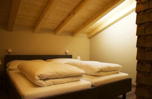 Muotathal Cabina | Hüttenhotel Husky Lodge