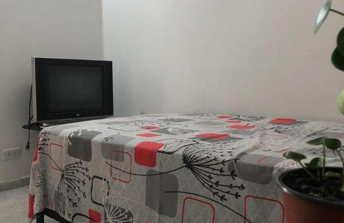 Itagui Casa | Habitación privada en casa de familia cerca del CC VIVA Envigado