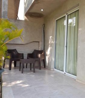 Margarita Island Otro | Habitación Triple Equipada, Posada Villa Mayo a 5 minutos de Playa Parguito