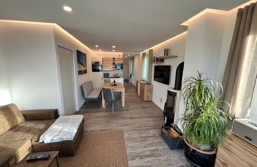 Lobstaedt Apartamento | Hainer See, modern, spacious vacation apartment with lake view, 25 meters to the lake