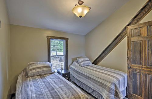 Tully Casa | half Mi to Song Mountain Resort Family Ski Getaway