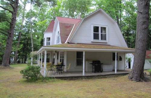 Alden Casa | En el lago Torch cerca del río Clam ~ Magníficas vistas ~ Muelle en el río Clam!