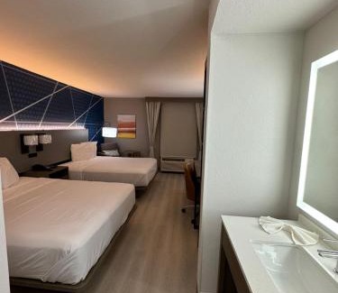 Harvey Hotel | Halsted Inn and Suites Harvey - Chicago Southland