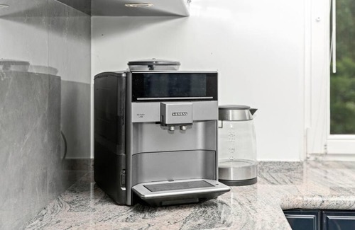 Bullenhausen Villa | Hamburg Beach House