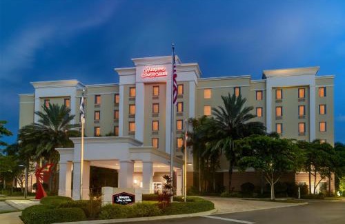 Coconut Creek Hotel | Hampton Inn and Suites Coconut Creek