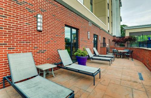 Rome Hotel | Hampton Inn and Suites Rome, GA