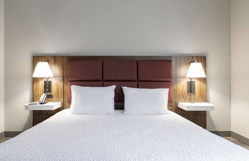 Athens Hotel | Hampton Inn Athens