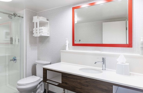 Athens Hotel | Hampton Inn Athens