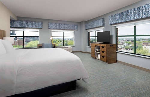 Downtown West Hotel | Hampton Inn Baltimore-Downtown-Convention Center