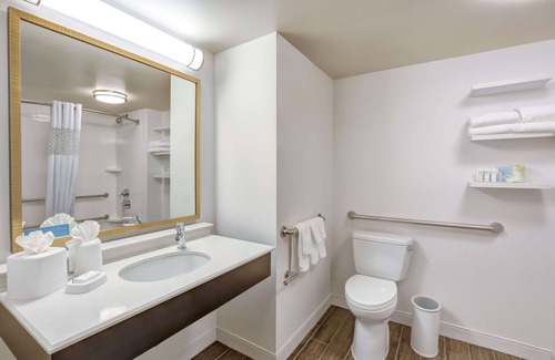 Norwood Hotel | Hampton Inn Boston - Norwood