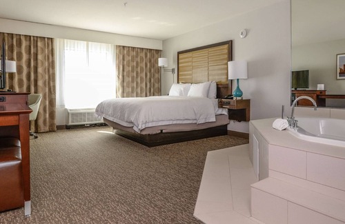 Brighton Hotel | Hampton Inn Brighton