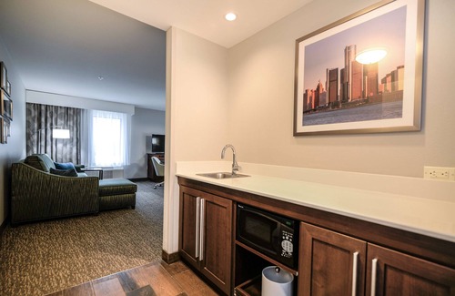 Brighton Hotel | Hampton Inn Brighton