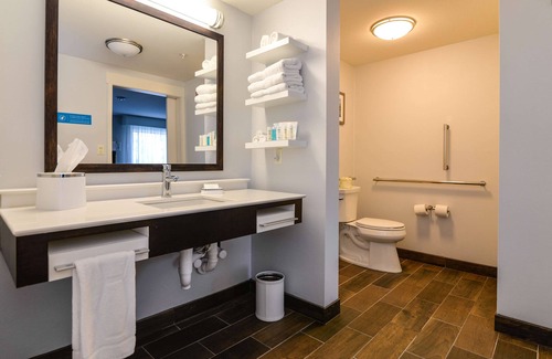 Brighton Hotel | Hampton Inn Brighton