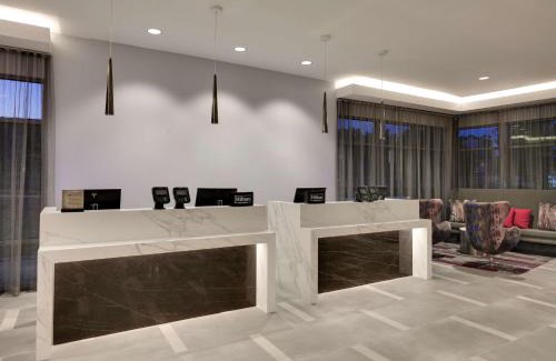 Lake Forest Hotel | Hampton Inn by Hilton Irvine Spectrum Lake Forest