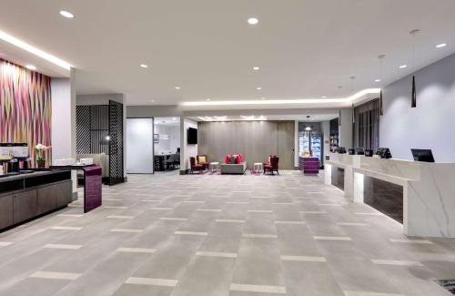 Lake Forest Hotel | Hampton Inn by Hilton Irvine Spectrum Lake Forest