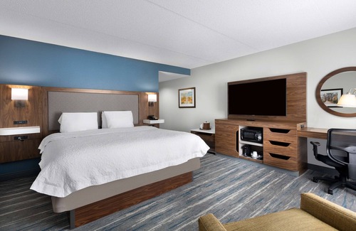 Belmont Hotel | Hampton Inn Charlotte-Belmont at Montcross