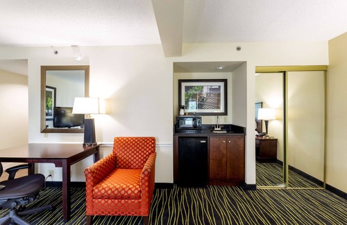 Harbison Hotel | Hampton Inn Columbia I-26/Harbison Blvd.