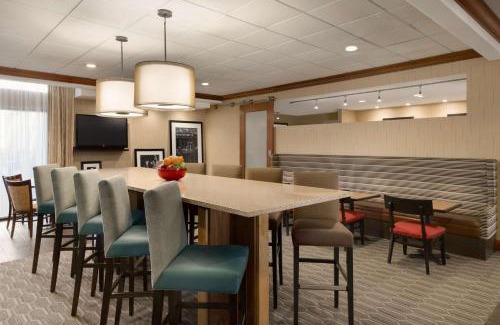 Union Square Hotel | Hampton Inn Denver West Federal Center