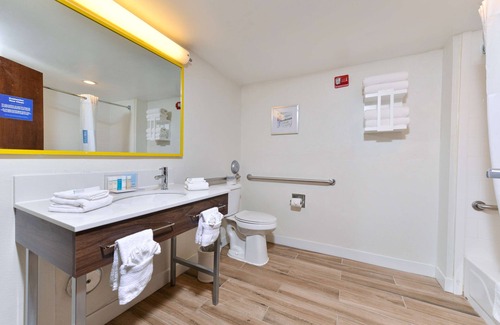 Henderson Hotel | Hampton Inn Henderson