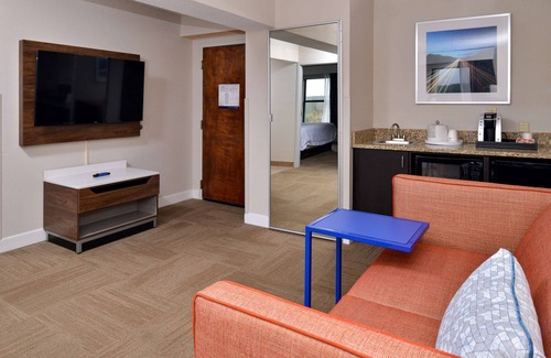 Henderson Hotel | Hampton Inn Henderson