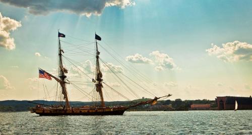 Upper Peninsula Hotel | Hampton Inn Marquette-Waterfront