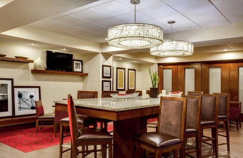 Ozark Hotel | Hampton Inn Ozark