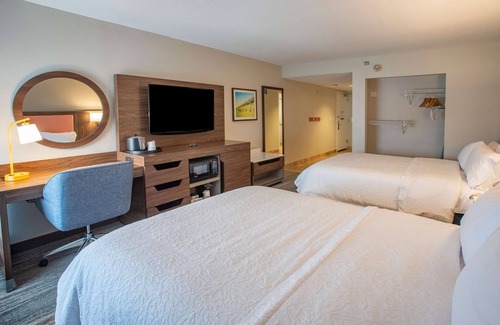 Northeast Pensacola Hotel | Hampton Inn Pensacola-Airport (Cordova Mall Area)