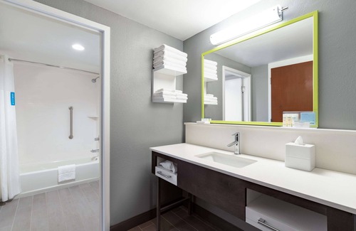 Simpsonville Hotel | Hampton Inn Simpsonville