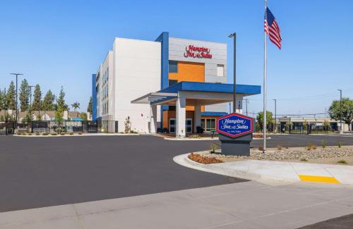 West Park Community Hotel | Hampton Inn & Suites Bakersfield Central