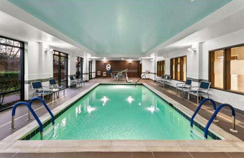 Rolling Road Farms Hotel | Hampton Inn & Suites Baltimore/Woodlawn