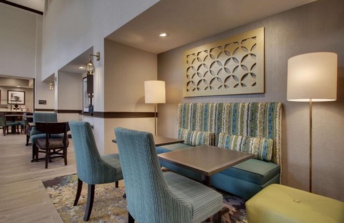 Southeast Raleigh Hotel | Hampton Inn & Suites By Hilton Knightdale Raleigh
