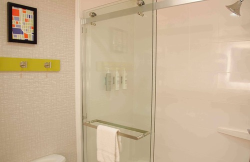 Cathedral City Hotel | Hampton Inn & Suites Cathedral City