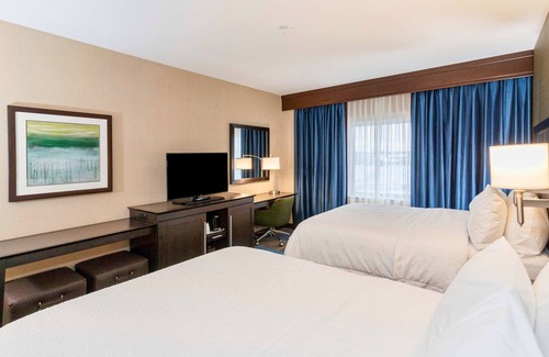 Duluth Hotel | Hampton Inn & Suites Duluth North/Mall Area