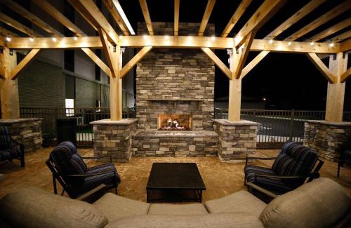 Forest City Hotel | Hampton Inn & Suites Forest City