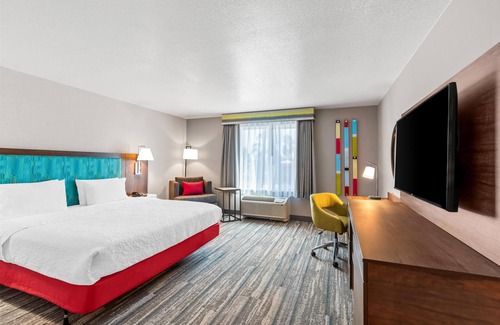 Lathrop Hotel | Hampton Inn & Suites Lathrop