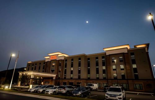 Lenoir Hotel | Hampton Inn & Suites Lenoir, NC