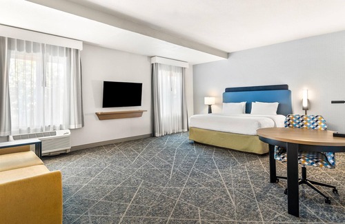 Merced Hotel | Hampton Inn & Suites Merced