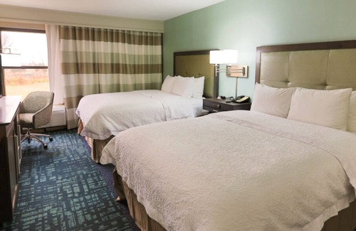 Larkwood Hotel | Hampton Inn & Suites Nashville-Airport